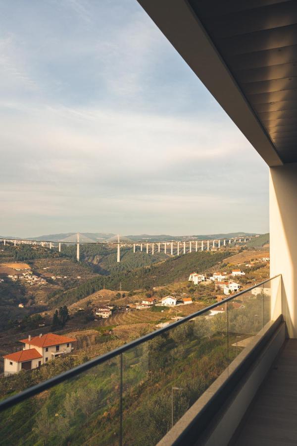 Mw Douro Wine & Spa Santa Marta de Penaguião Exteriör bild The A25 motorway near Aljustrel