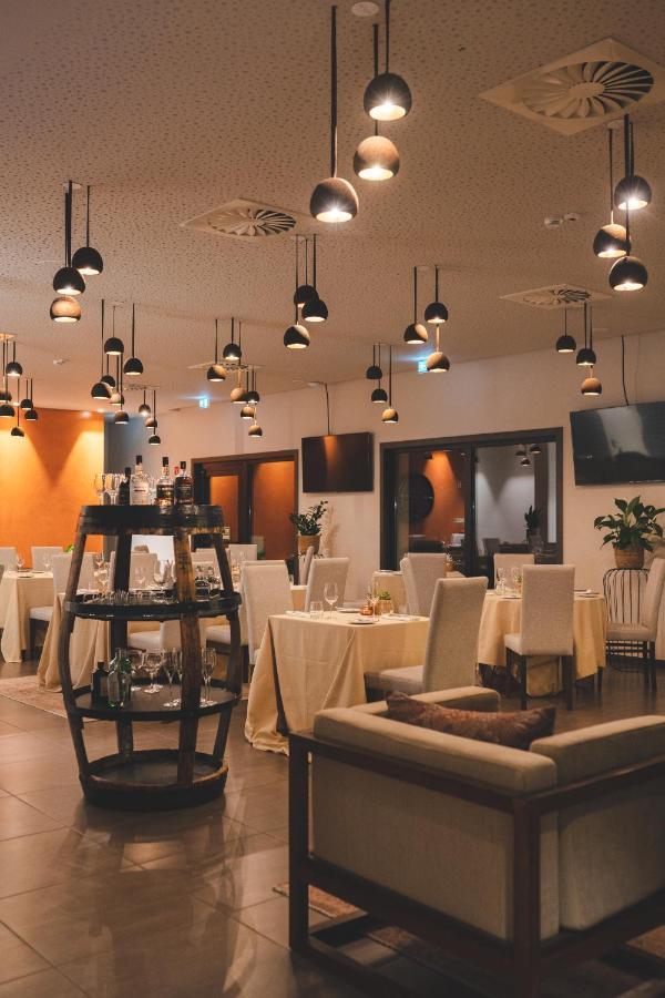 Mw Douro Wine & Spa Santa Marta de Penaguião Exteriör bild Restaurant
