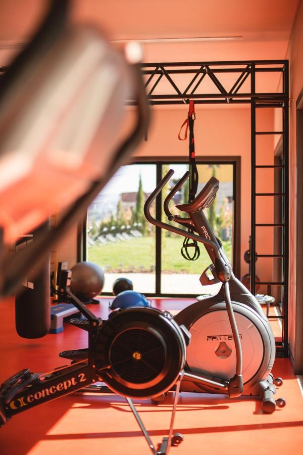 Mw Douro Wine & Spa Santa Marta de Penaguião Exteriör bild A gym in the hotel